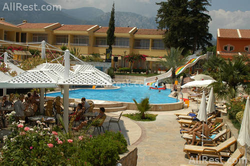 Elegan Garden Hotel 2